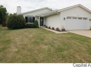 3004 Buena Vista Dr, Springfield, IL 62707