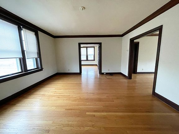 5th image of 6648 Oakland Ave