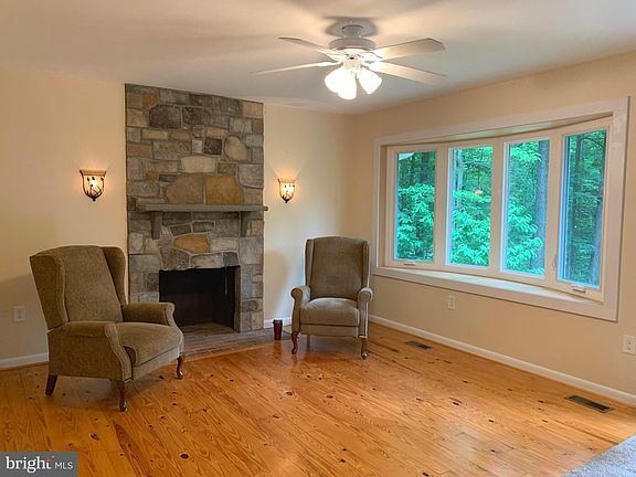 5th image of 70 Little River Ln