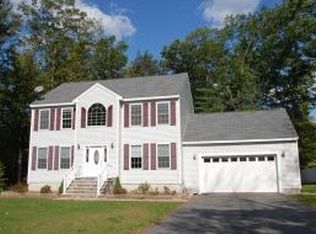 29 Dows Ln, Seabrook, NH 03874