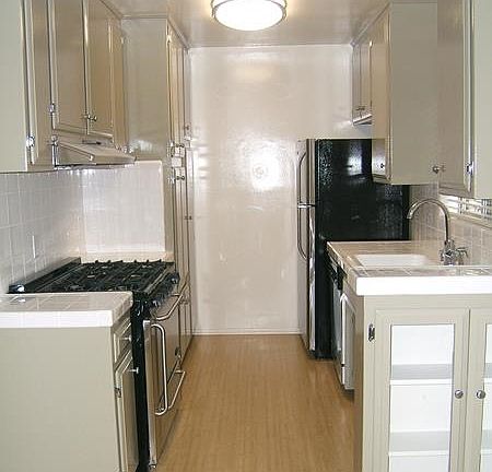 4th image of 1873 Veteran Ave APT 2