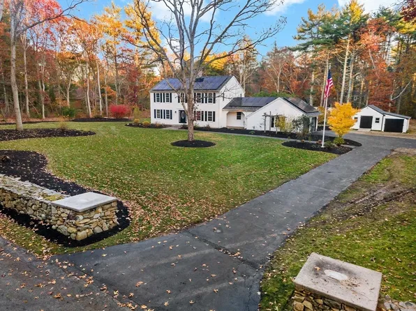 15 Hickory Ridge Rd, Rehoboth, MA 02769