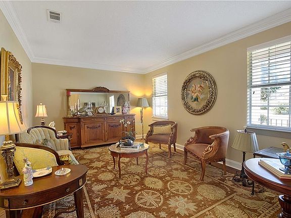 3rd image of 759 Bocage Ln
