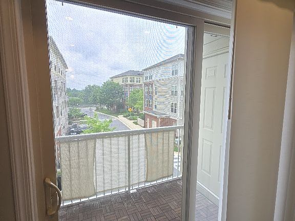 5th image of 643 Diamondback Dr