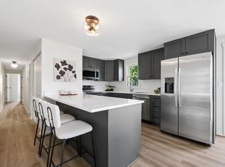 3200 Kingswood Dr, Grove City, OH 43123