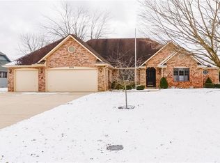 2325 Hillcrest Ave, Anderson, IN 46011