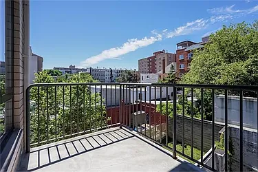 Sold by Avenue Sotheby's International Realty