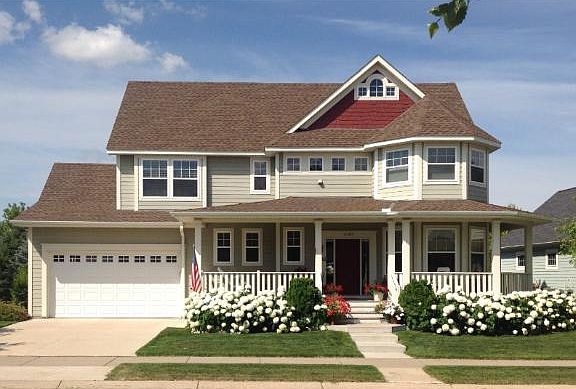 2nd image of 6583 W Laketowne Dr NE