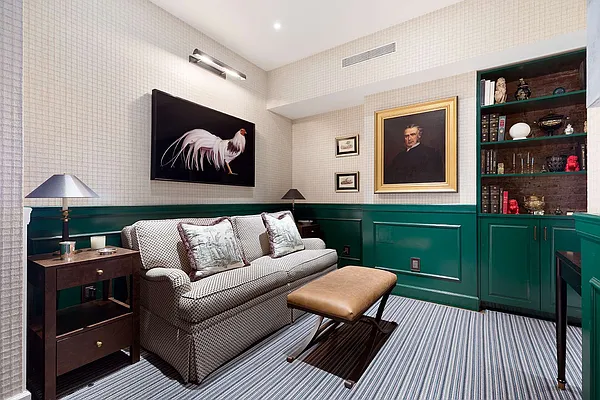 Sold by Compass | media 19