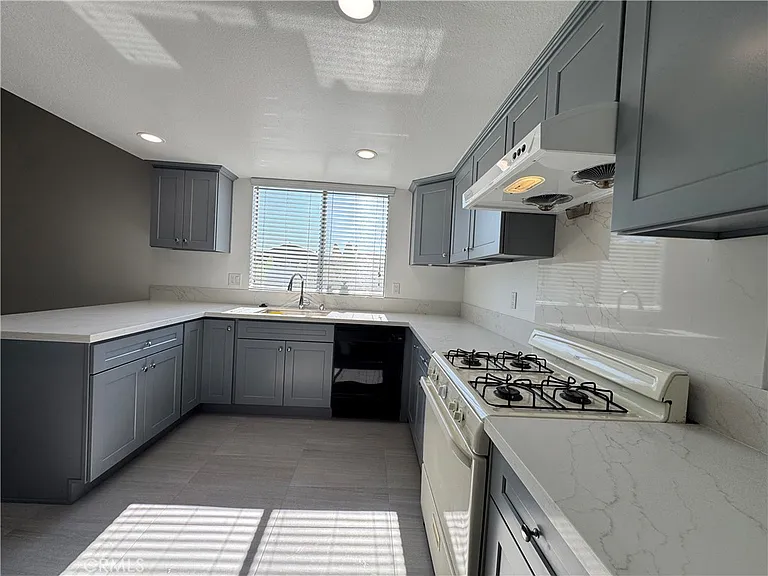 21200 Fibre Ct — Photo 4