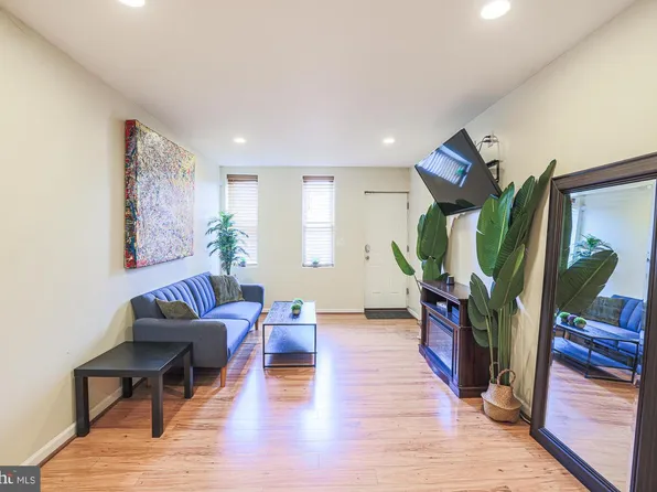 352 S Woodyear St, Baltimore, MD 21223