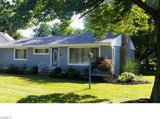 961 Som Center Rd, Mayfield Village, OH 44143