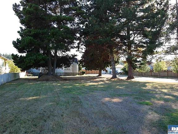 4th image of 2309 S Vine St