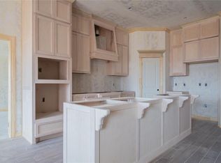 9216 Taggert Ln, Yukon, OK 73099