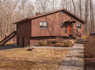 40 Brookwood Rd, Guilford, CT 06437