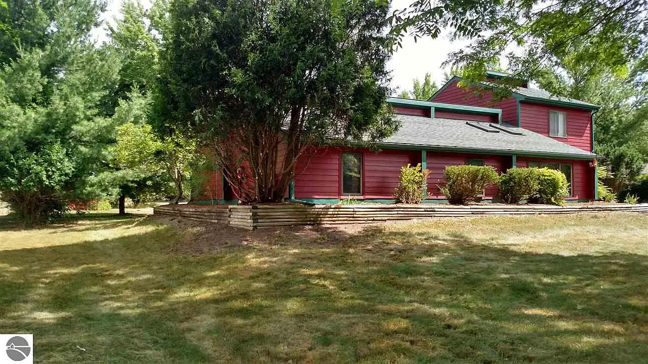 1665 Scully Rd photo 1