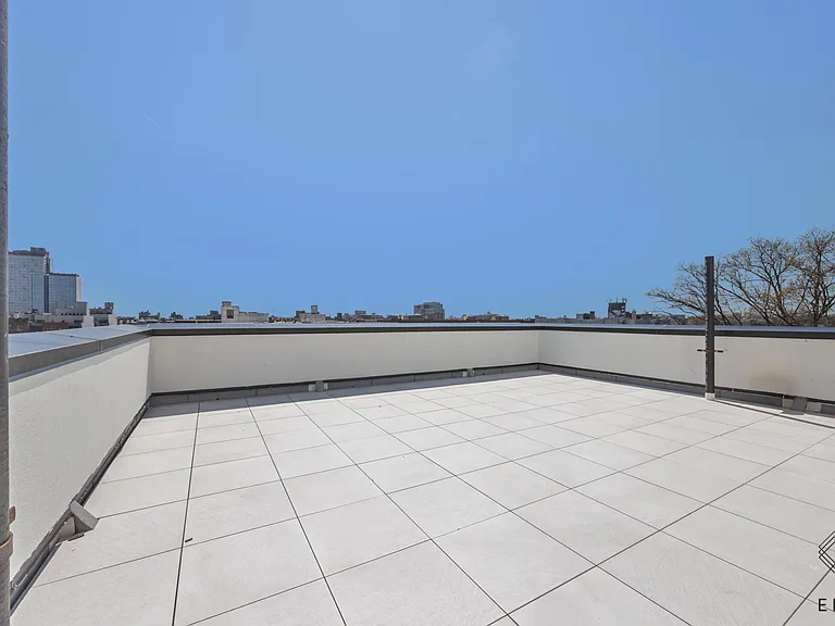 942 New York Ave #2A — Photo 17