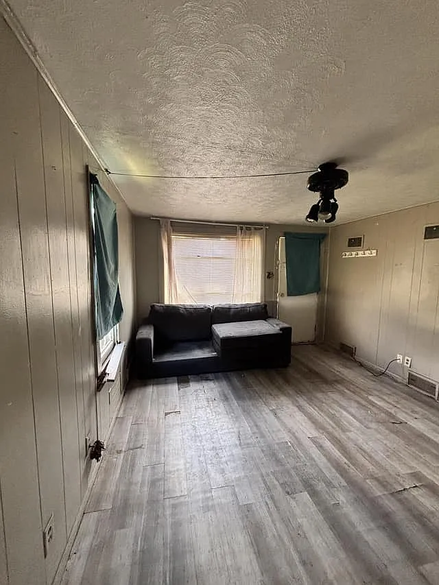 2 bed, 728 sqft, $750 — Photo 4