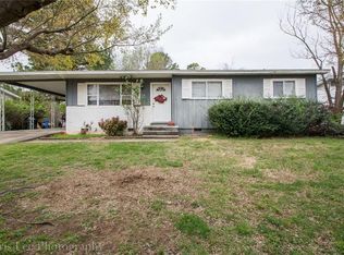 115 N Nolan Ave, Fayetteville, AR 72703