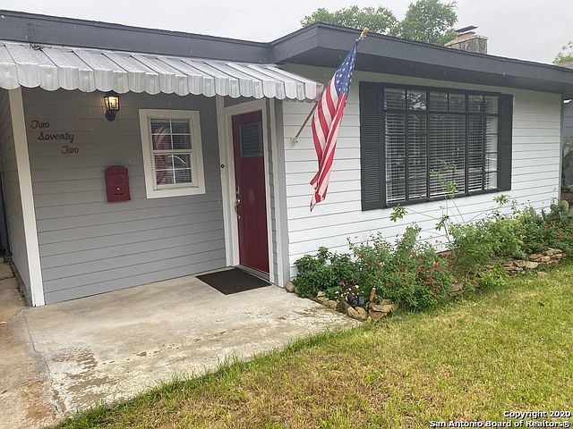 1st image of 272 W Mariposa Dr