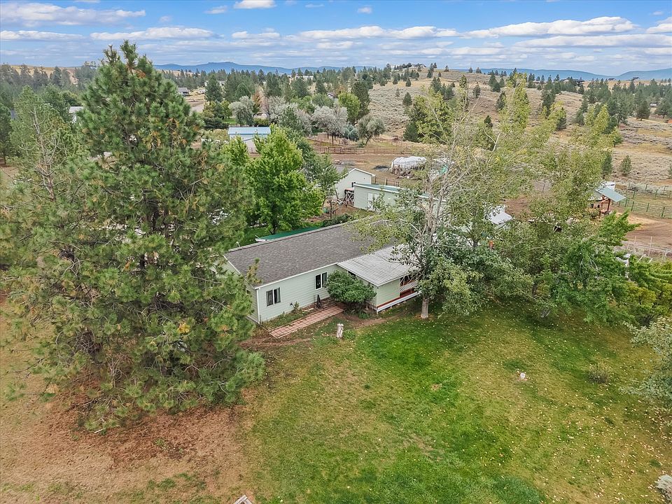 1st image of 419 E Bitterroot Dr