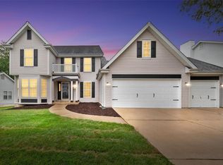 1886 Williamstown Dr, Saint Peters, MO 63376