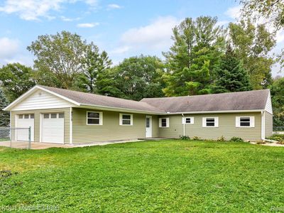 9015 Dixie Hwy, Birch Run, MI, 48415