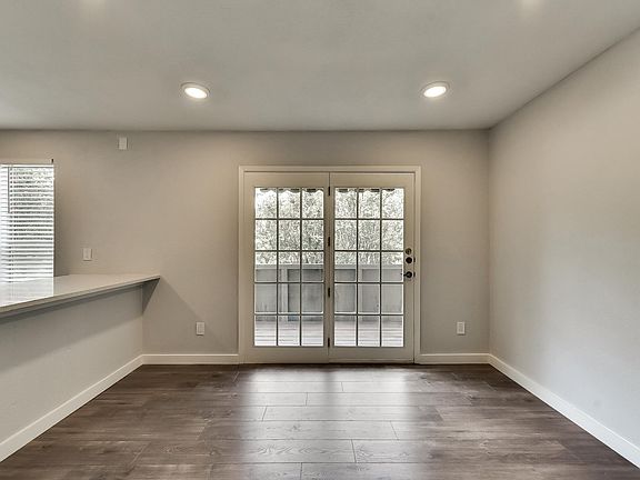 4th image of 4327 Holland Ave APT 205
