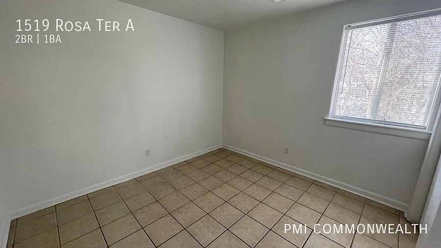 2 Bed / 1 Bath Top Floor Duplex (Available 9/10/26) — Photo 3