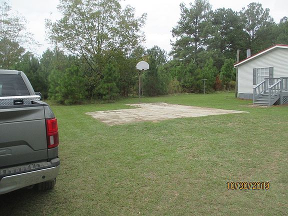4th image of 79 Lakeview Dr