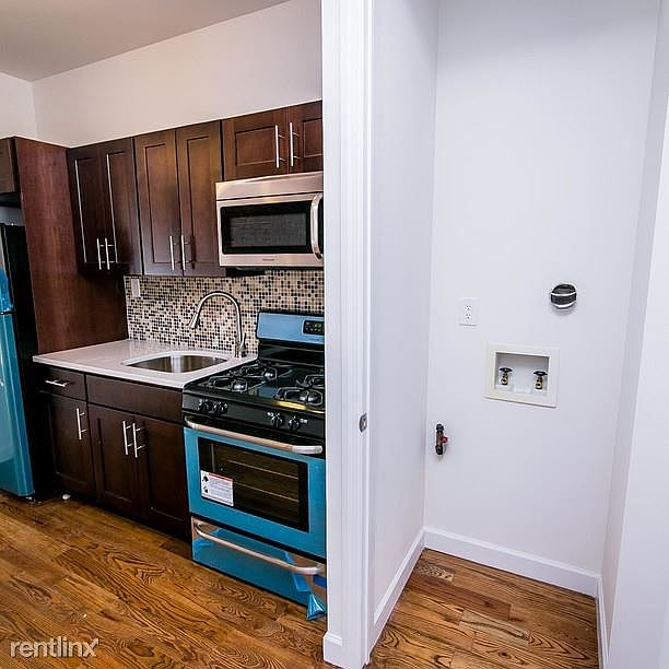 255A_Vernon_Avenue__2_-_Top_Floor-15