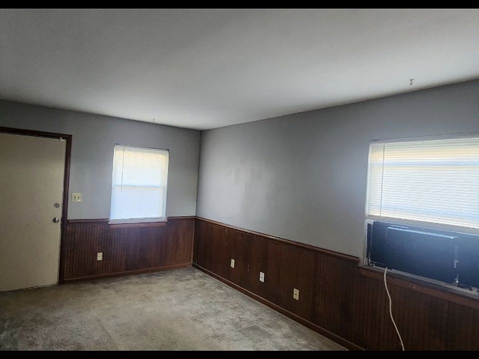 2nd image of 1241 Bells Rd #1241