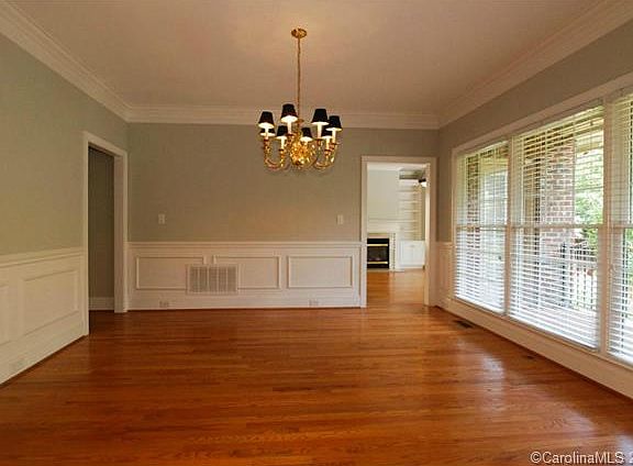 4th image of 6717 Larrisa Ct
