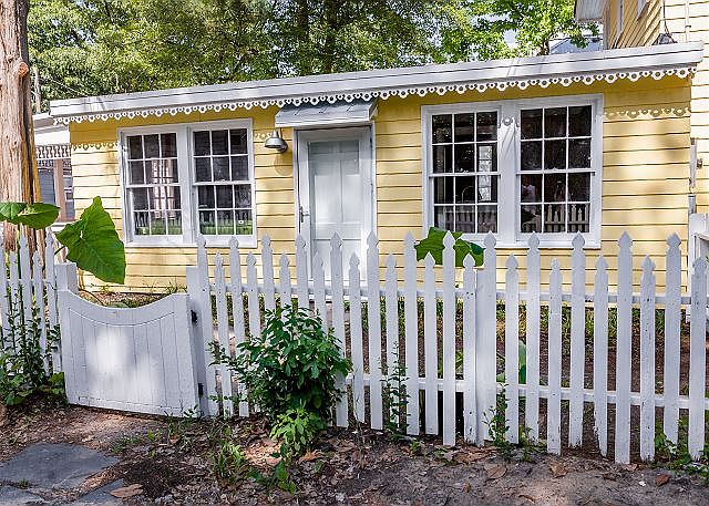 1st image of 3401 Arctic Ave