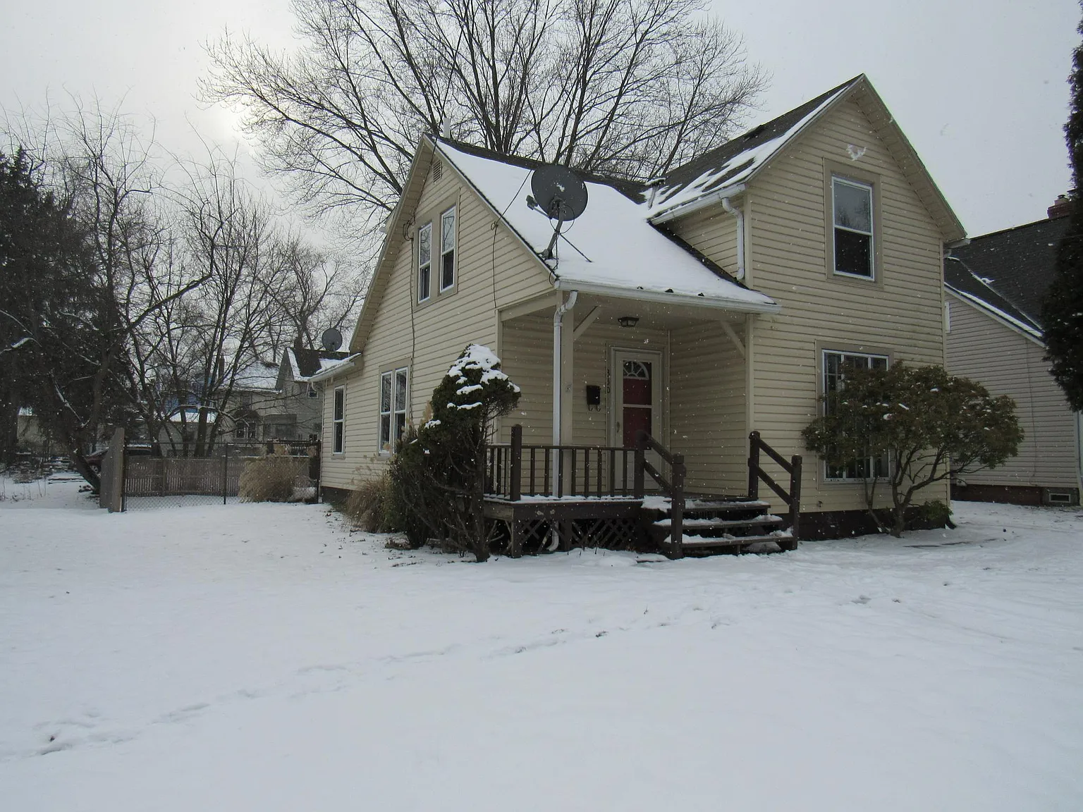 3 bed, 1066 sqft, $1,465 — Photo 3