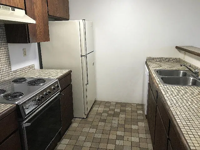 1 bed, 1.0 bath, $1,975 — Photo 4