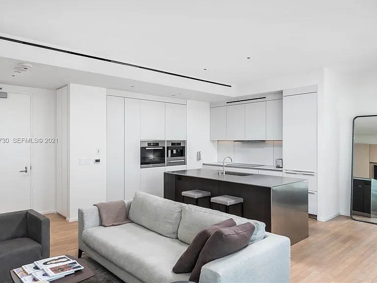 2901 Collins Ave #1408 — Photo 12