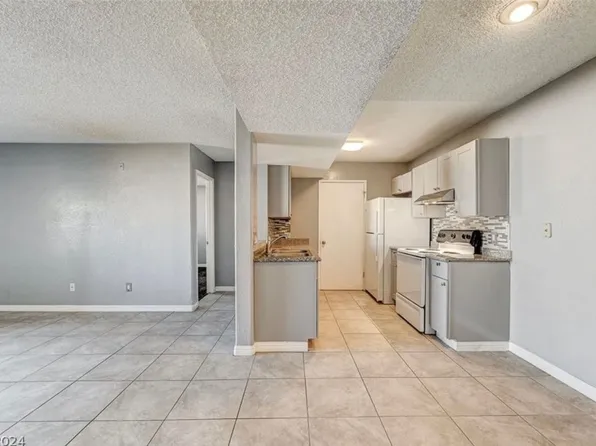 5220 Mission Carmel Ln APT 107, Las Vegas, NV 89107
