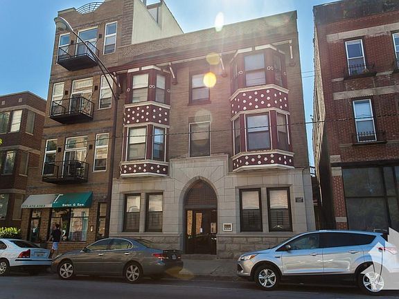 2nd image of 2450 N Southport Ave #303J