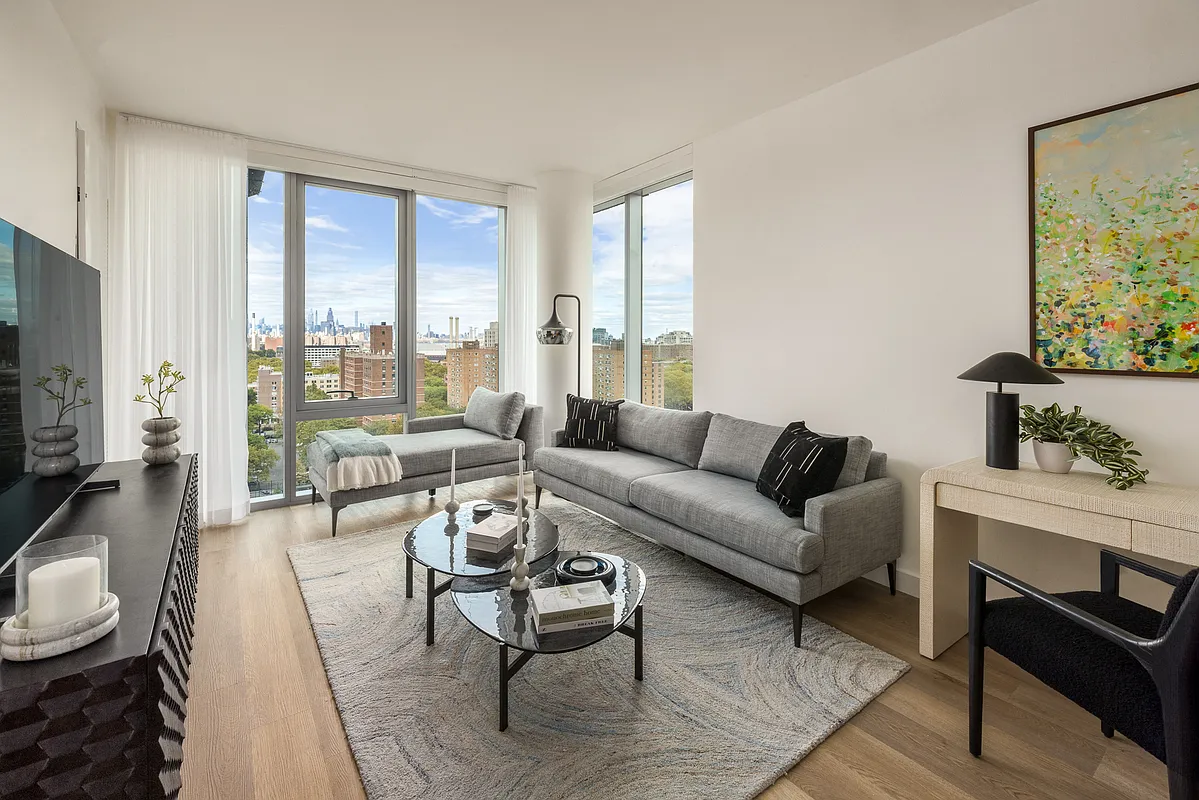 89 Dekalb Avenue 17D