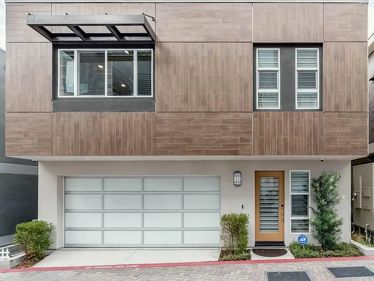 Modern and contemporary, this single family home is completely detached and independent. Two car garage, gate guarded community, and a friendly, safe, and private ambience is what makes this house a home.
