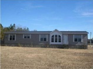 708 Ocheesee Landing Rd, Grand Ridge, FL 32442