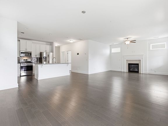 4th image of 2350 Terrace View Cir SW