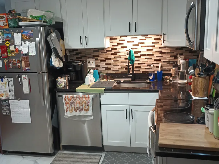 38 Glenwood Ave #4 — Photo 5