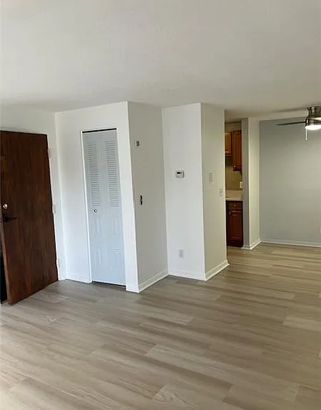 346 Lincoln St #16 — Photo 2