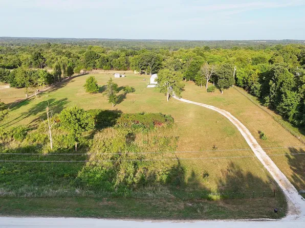 4938 S 172nd Road, Bolivar, MO 65613