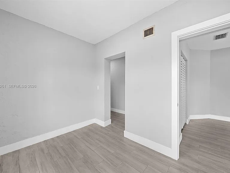 1227 NW 27th St — Photo 15