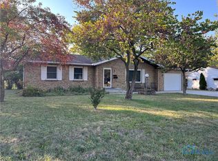 1204 Powell View Dr, Defiance, OH 43512