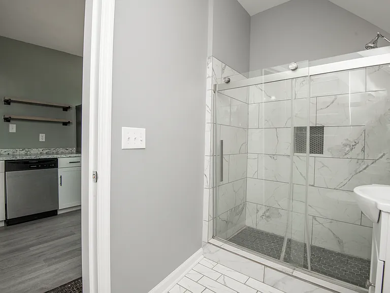 117 E Glenwood Ave #2 — Photo 10
