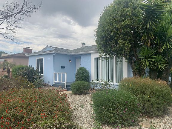 3rd image of 2828 S Bentley Ave